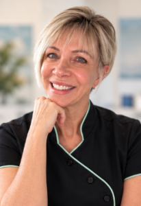 Jennifer Craig Dentures